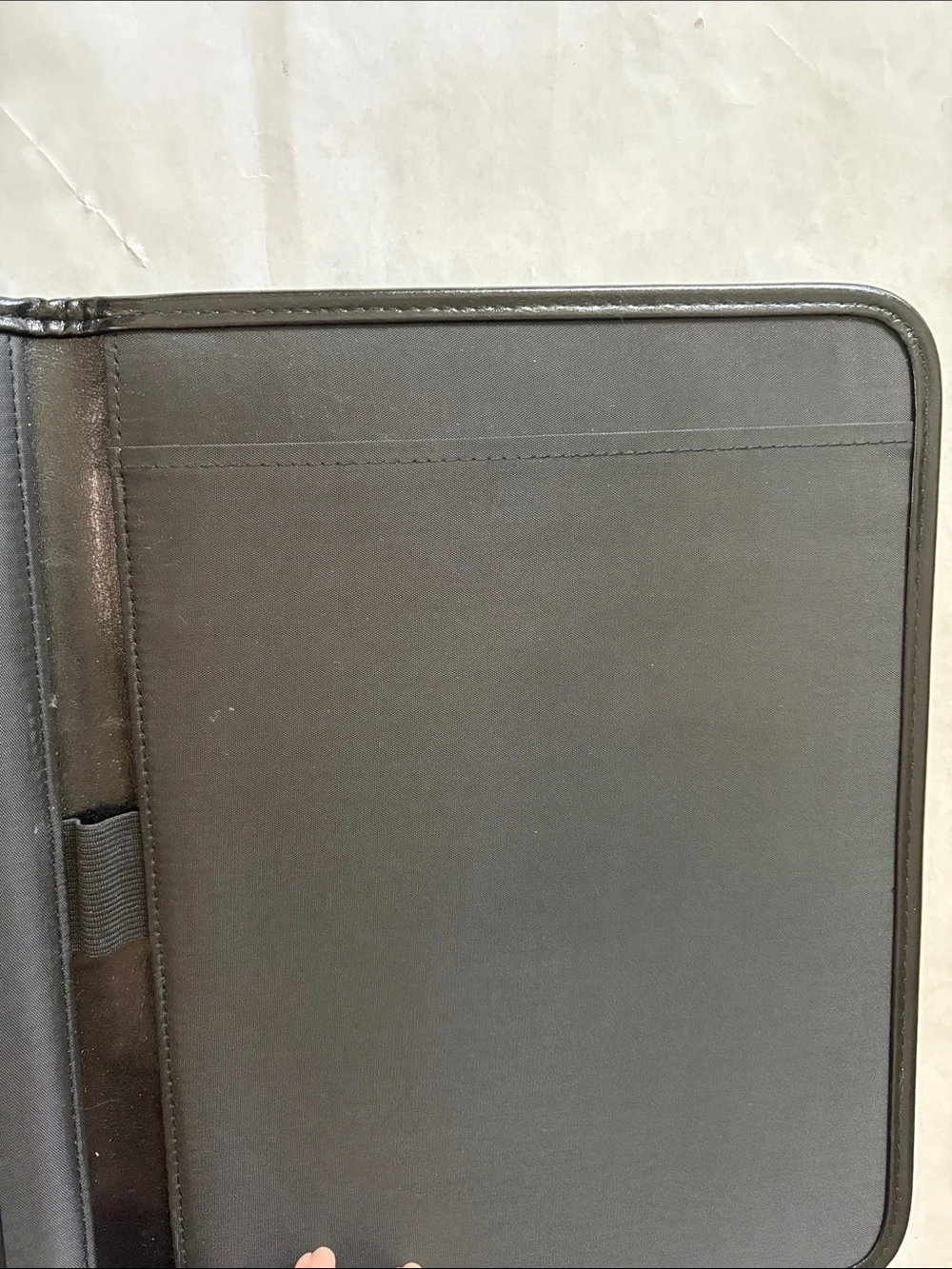 Schneider electric Portfolio Folder Black Leather 12x9 smart structure solution